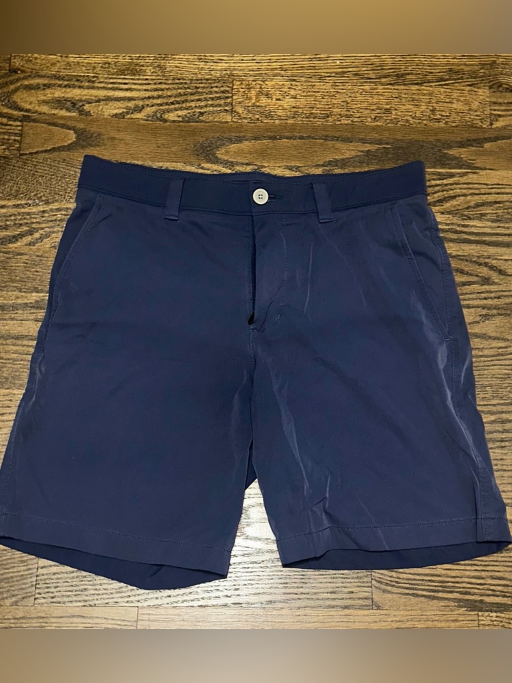 Southern Tide Men’s Navy Performance/Golf Shorts. Size 32.